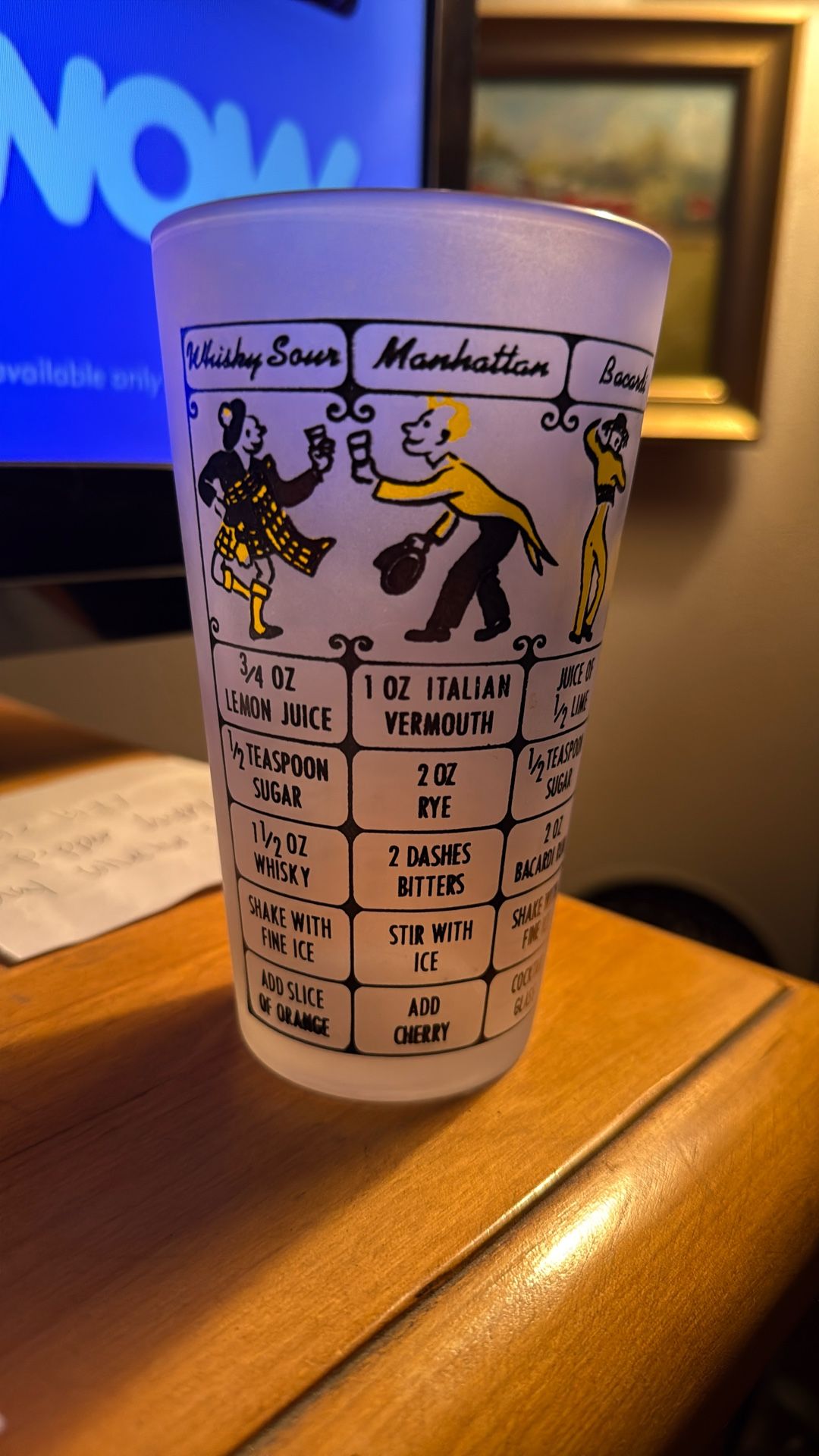 The image shows a vintage Federal Glass "Mr. Bartender" frosted glass cocktail mixer, likely from the 1960s. 