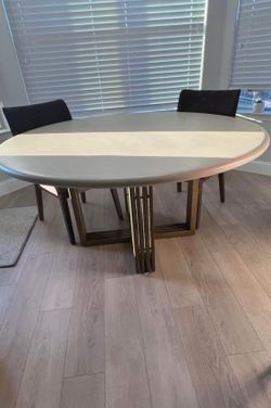 60” round dining table