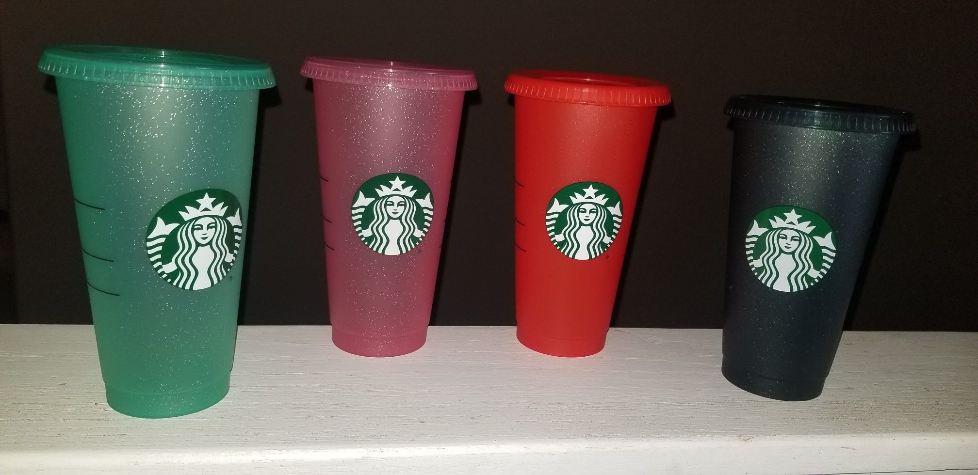 Glitter holiday cups
