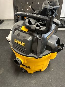 Dewalt Shop wet and dry Vaccum