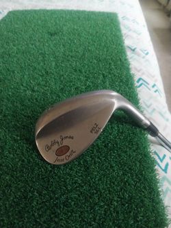 Bobby Jones.  Jesse Ortiz Sand  Wedge