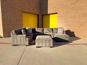 Ashley Furniture Large Sectional w/ Ottoman – FREE DELIVERY