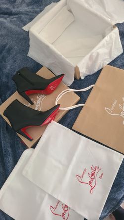 Christian Louboutin Black Vibella Booty 85 $1345 OOO