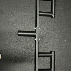 Excellent condition.  Viking Press Attachment for 2-Inch Olympic Barbell – 3 Hand Grip