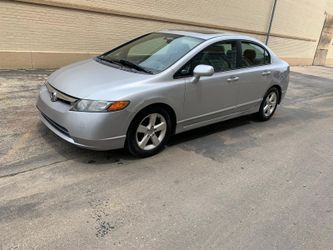 2006 honda Civic con 134 mil millas