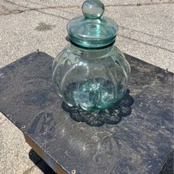 Glass jar