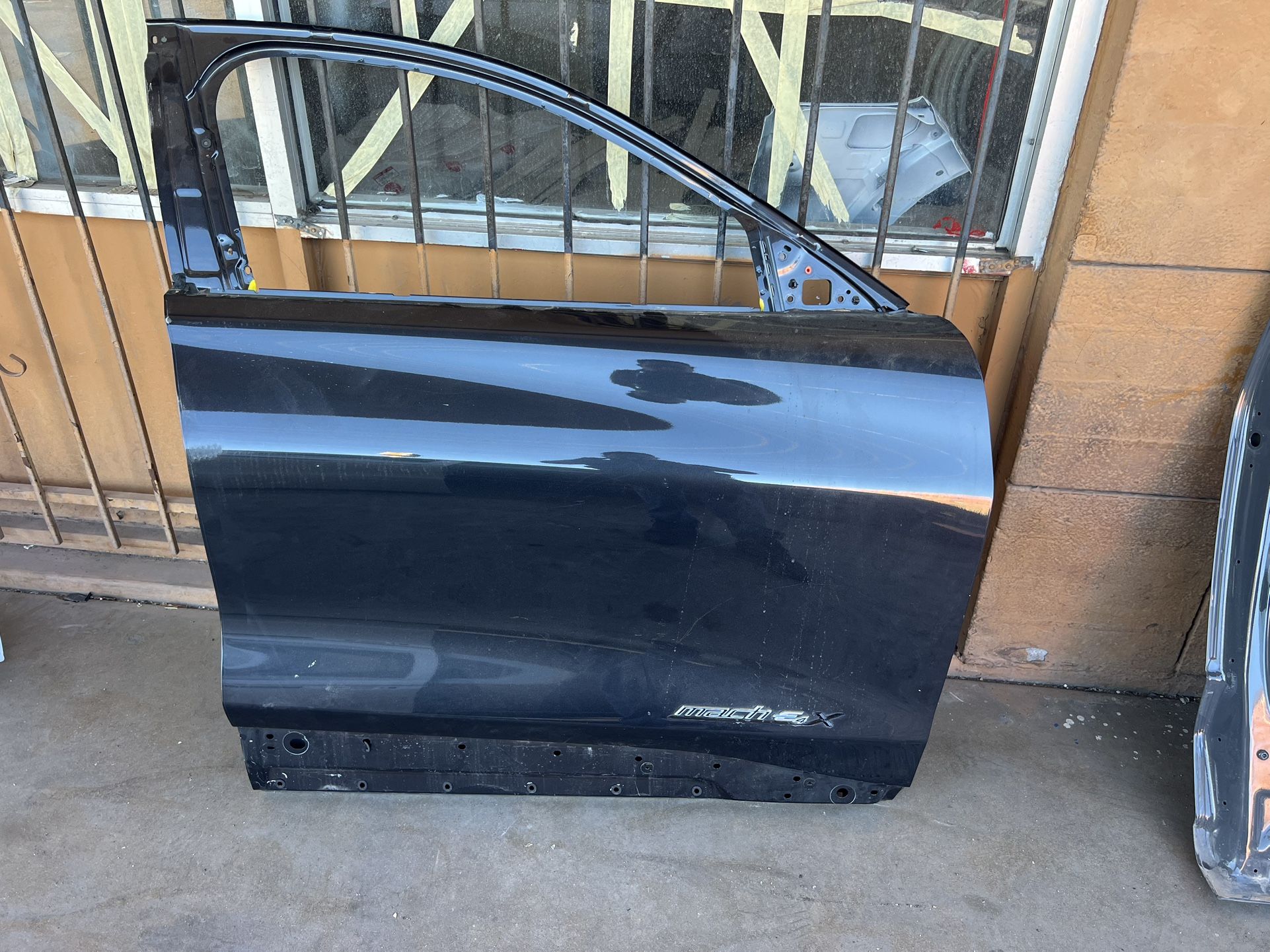 Ford Mach-e Mach E Door 2021 2022 2023 2024 Passenger Front Door