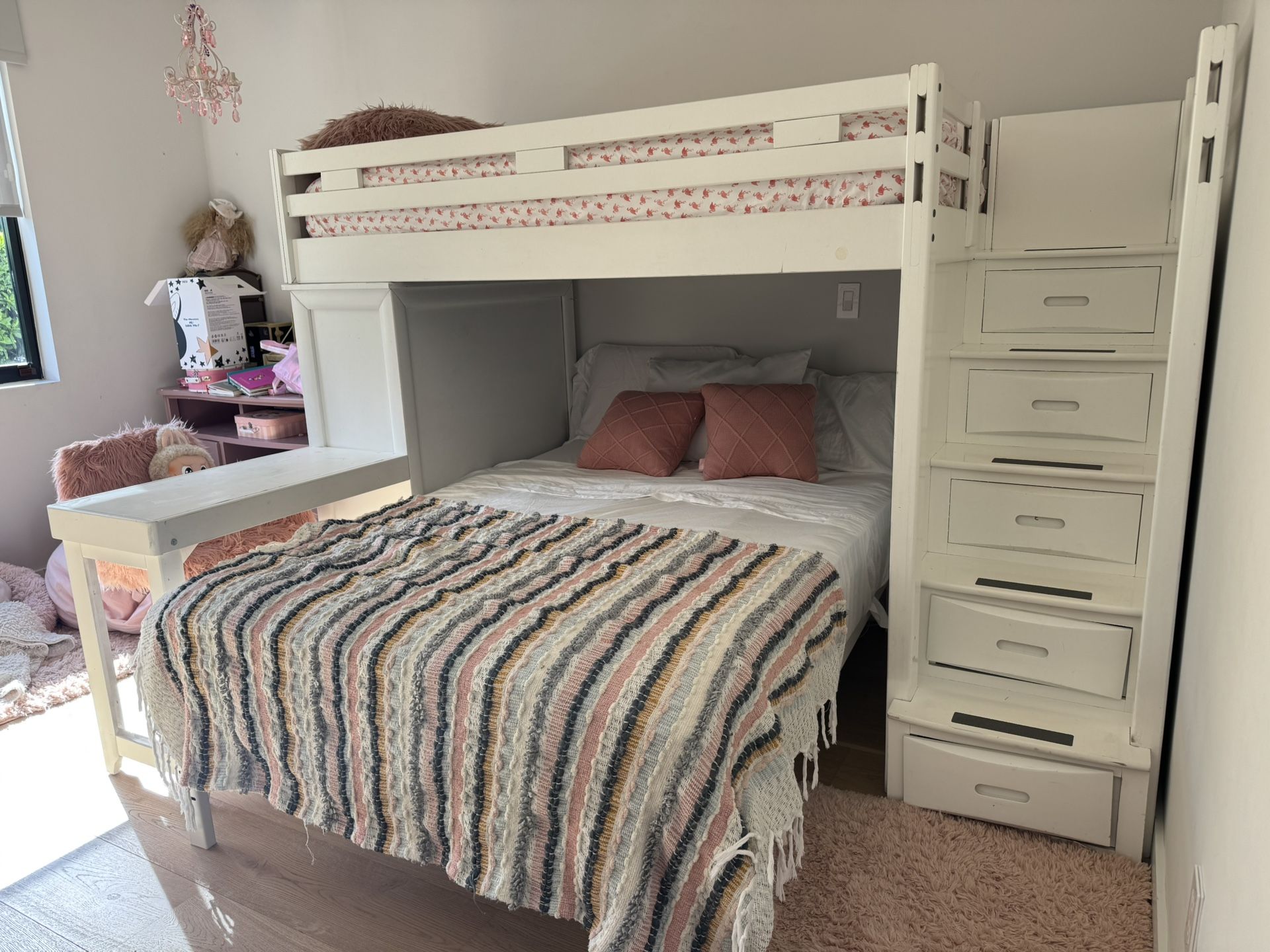 Free Rooms To Go Bunk full And twin solid wood 