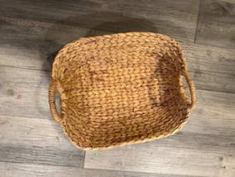 Whicker woven basket