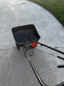 Scotts Broadcast Lawn Spreader