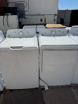 GE Washing machine with matching gas Dryer
