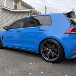 19 Inch HF-5 Vossen Wheels With Tires 