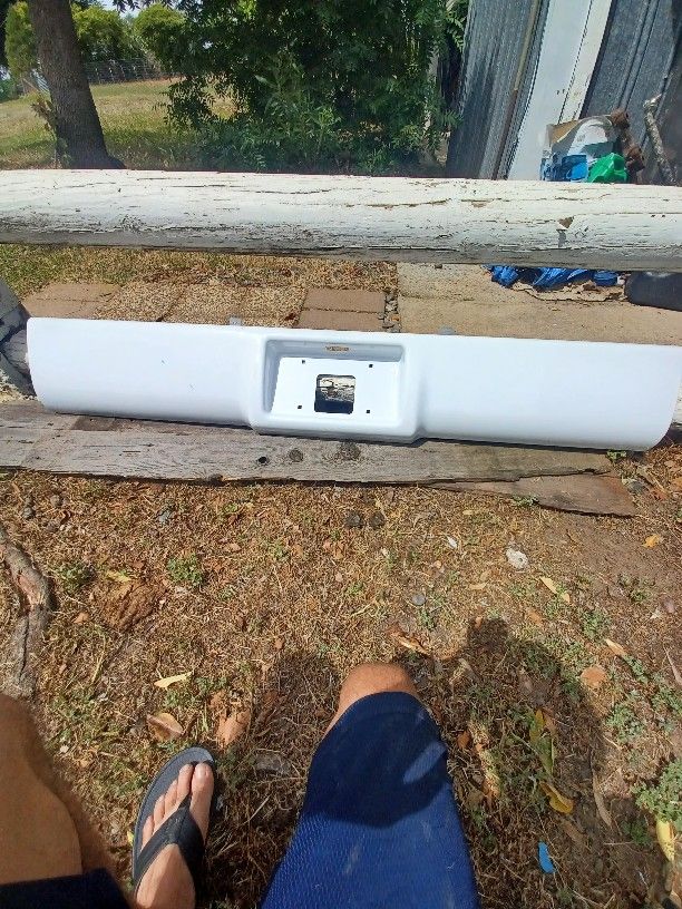 White Roll Pan