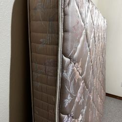 queen-size mattress in good condition