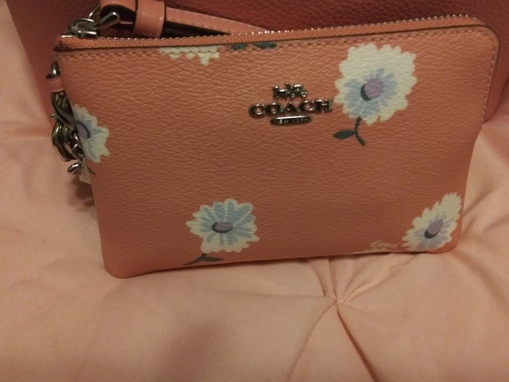 Coach Change Purse Wristlet And Purse Brand New
