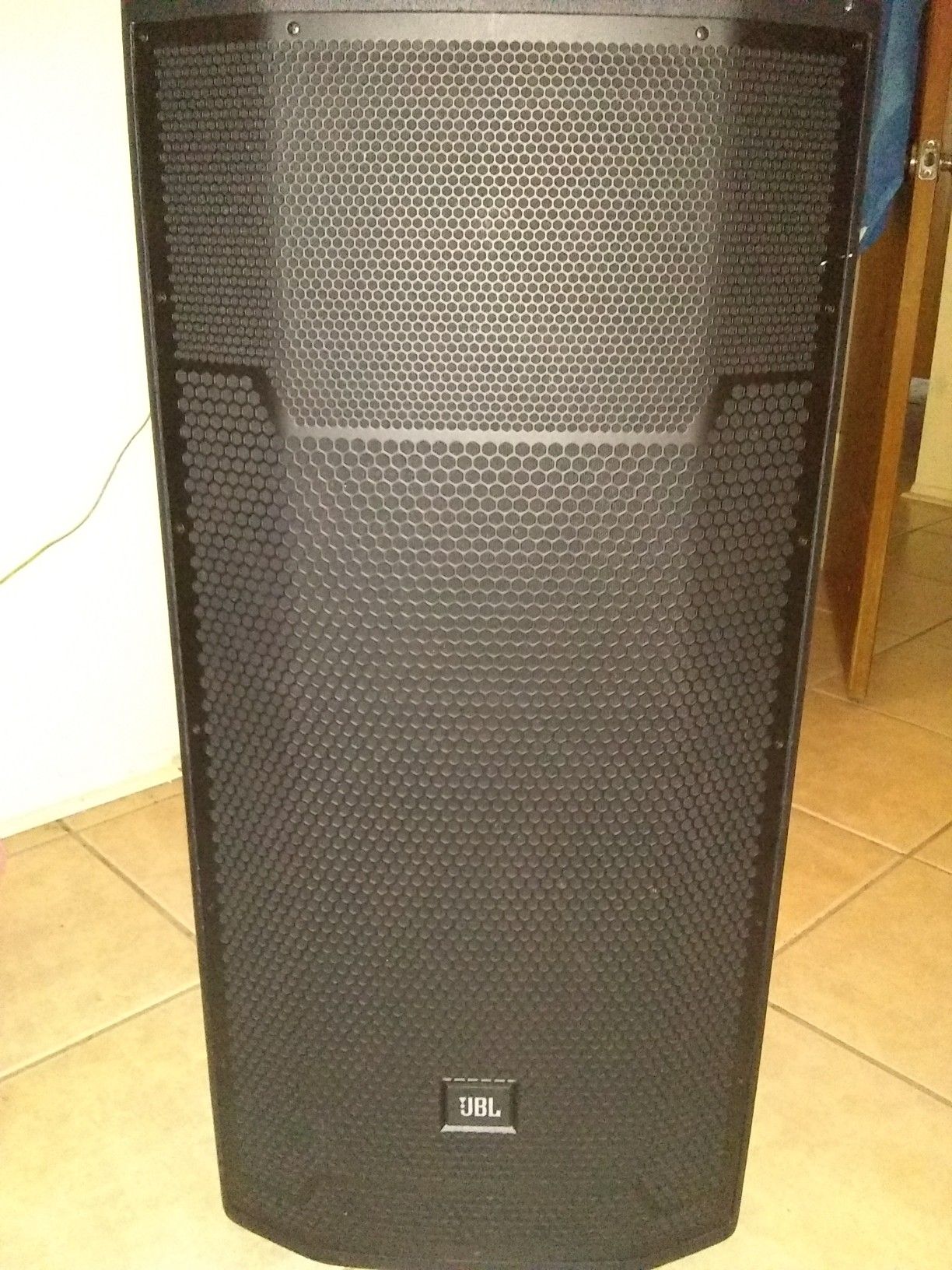 JBL prx 735
