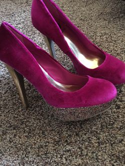 Guess heels size 7