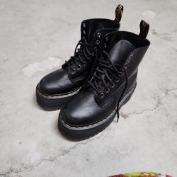 Dr. Martens