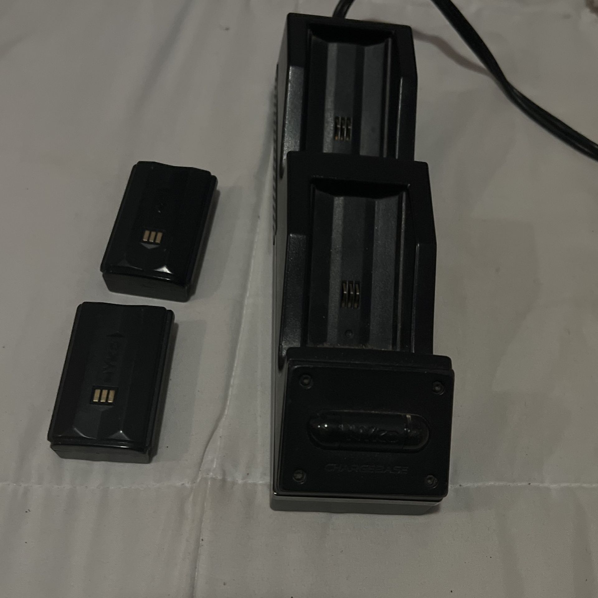 Xbox 360 controller charger with two controller batteries