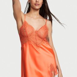 VICTORIA'S SECRET Lace Top Satin Slip L LAST ONE