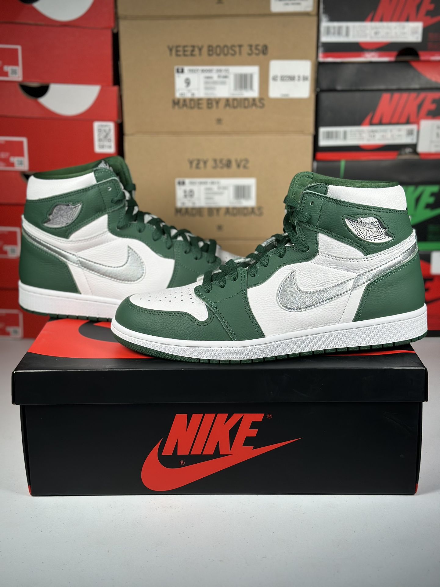 Size 11M - Jordan 1 Retro High OG ‘Gorge Green’