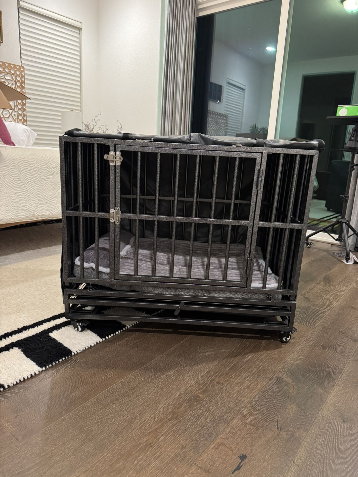 💰GREAT PRICE – 48” Heavy Duty Indestructible Dog Crate🐾 (Like New!)