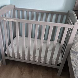 Delta Mini Crib W Serta Mattress