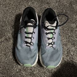 Women’s On Cloud Shoes