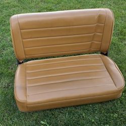 Jeep Wrangler YJ/TJ Rear Fold-and-Tumble Seat – Tan”