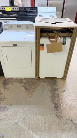 Maytag Washer and Dryer Set