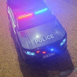 Eunjoy 12v Ride On Police Vehicle w/Lights and Sounds 