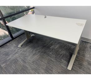 Desk / steel case/ Commercial Quality