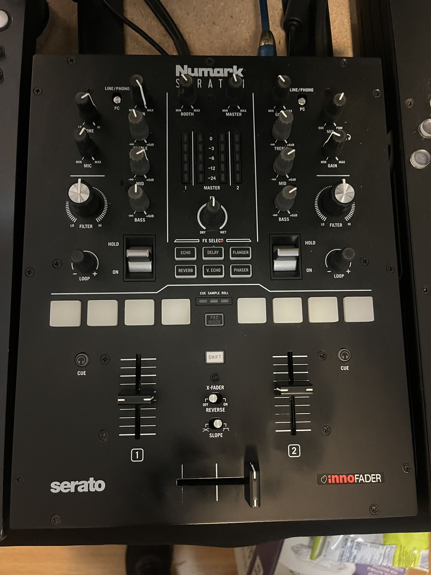 Numark Scratch Mixer
