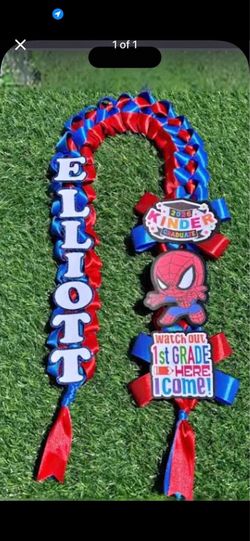 Graduation lei
