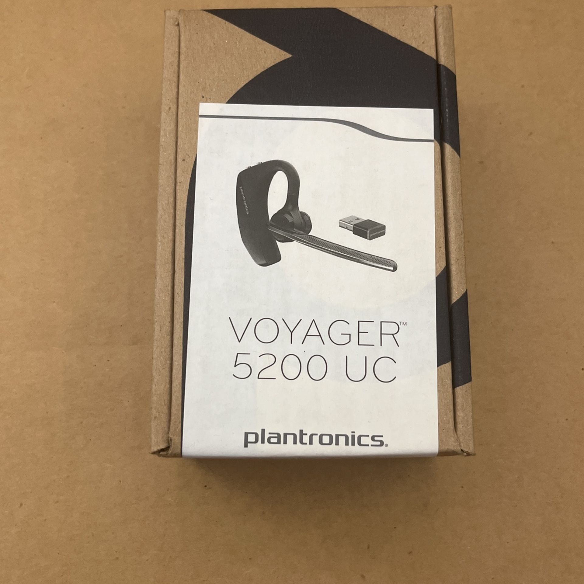 NEW Plantronics Voyager 5200 UC