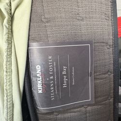 California King Mattress And Bed Base !!