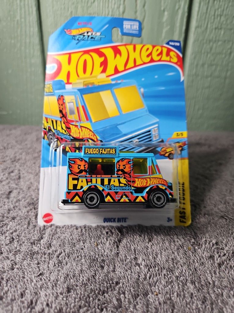 Hot Wheels Quick Bite 3/5 Fast Foodie Fajitas