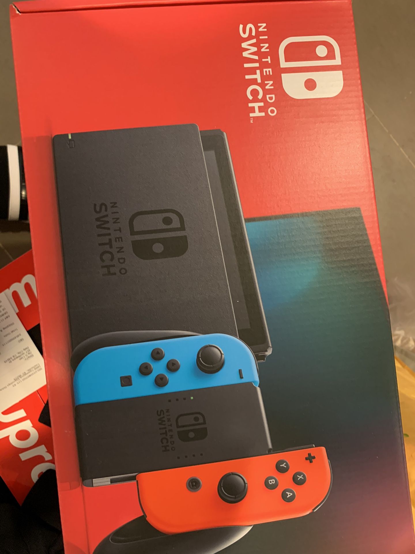 Nintendo switch blue red