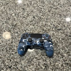 Play Station 4 Controller 