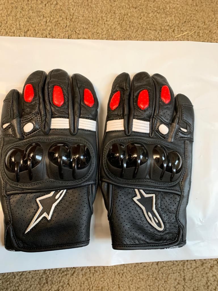 New alpinestar motorcycle gloves xxl size