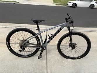 Trek Marlin 7 (Amazing Condition)