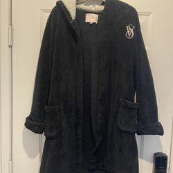 Victoria’s Secret Robe Size M