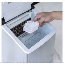 Countertop Stainless Steel Ice Maker Newair Brand 40lb / day Model ClearIce40 Clear Ice - NEW open box