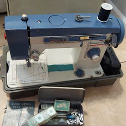 White Dress Master Sewing Machine 