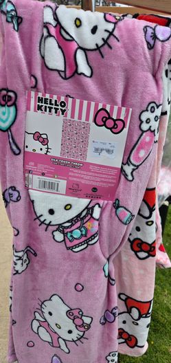 Hello kitty blanket