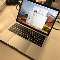 2017 MacBook Pro 13” 512SSD 16GB Ram