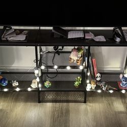 TV stand In Black Metal With Power Outlets