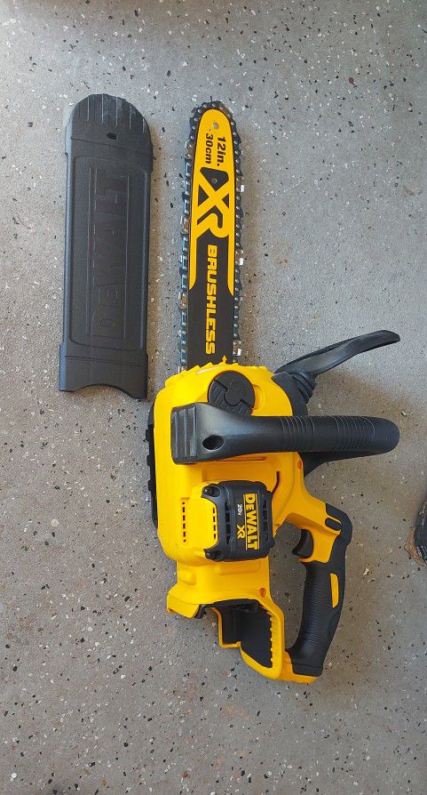 Chainsaw (Tool Only)