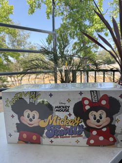 Pop MART x Disney Mickey and Friends Family Cute Together 