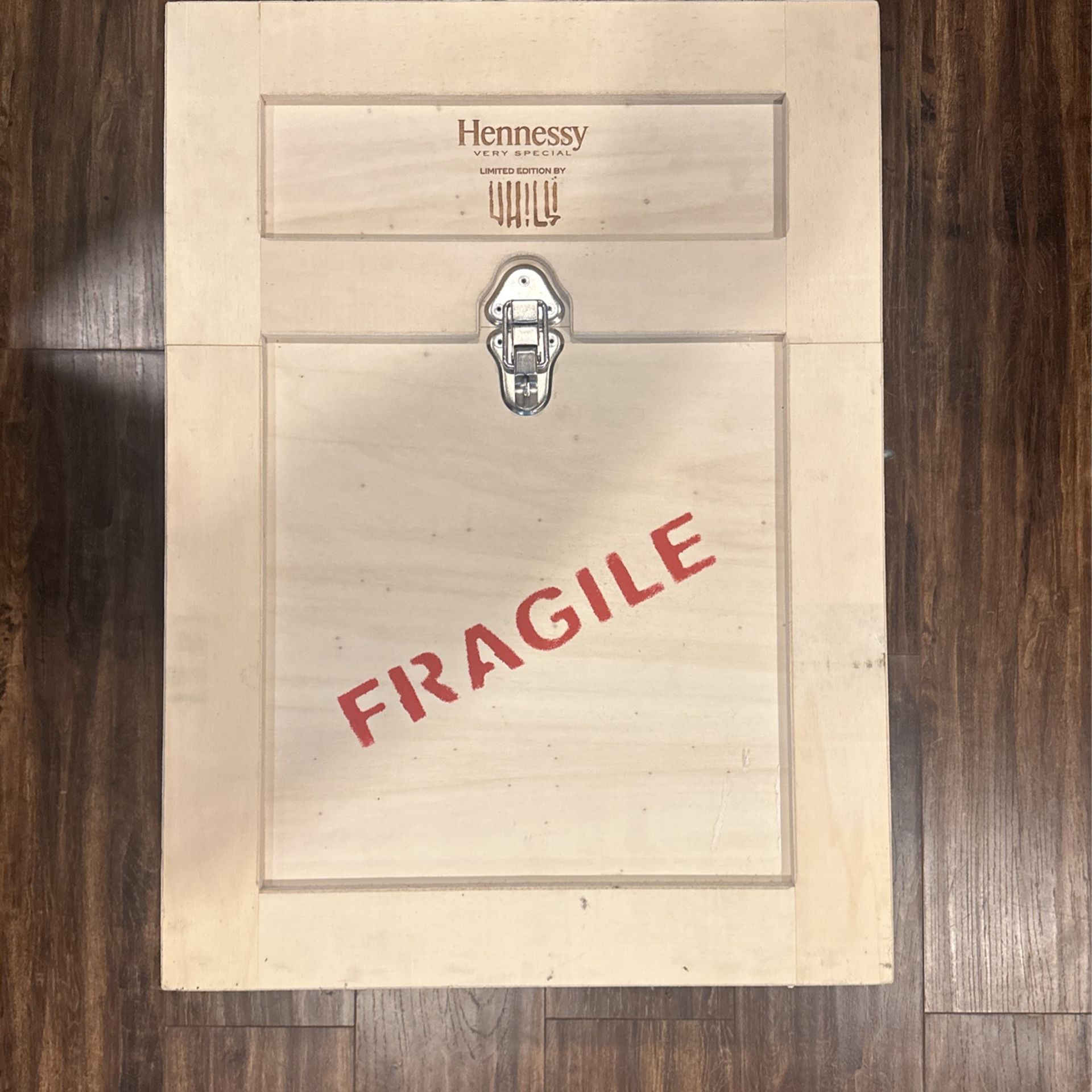 Hennessy Vhils Deluxe Limited Edition Only 100 Made